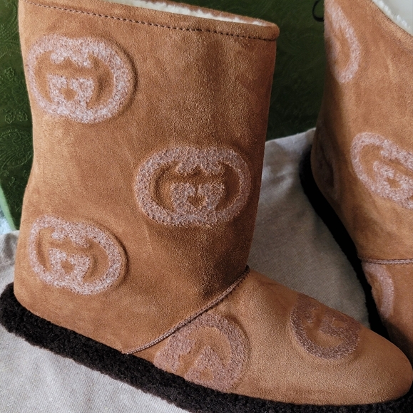 GUCCI SHEARLING BOOTS BROWN SUEDE GUCCI LOGO PRESTIGE GIANT PRINT 39.5 =9.5US - Picture 3 of 16